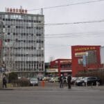 Cel mai bogat clujean și-a închis fabrica de textile din Iași. O vinde pe bucăți