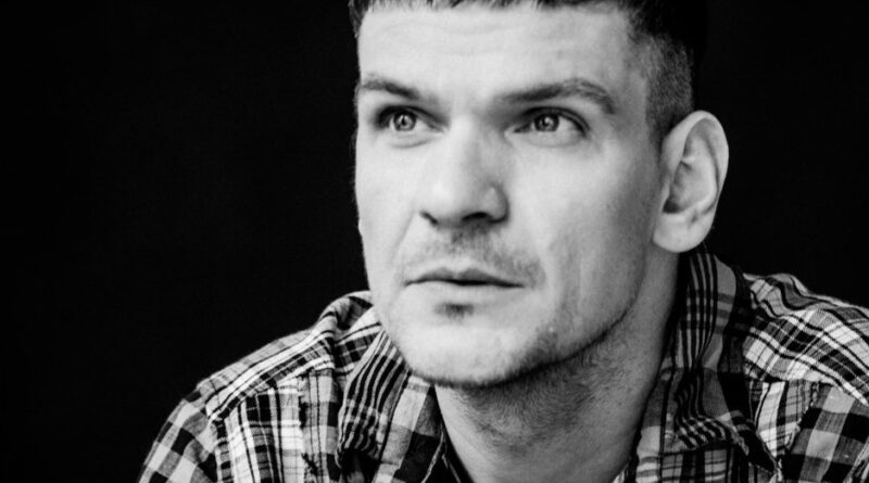 Tudor Chirilă și alți aproximativ 100 de artiși cer Guvernului să includă cântăreţii în schema de ajutor de stat pentru susţinerea sectorului cultural