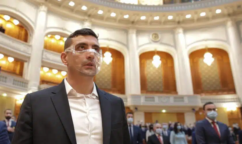 HORECA. George Simion a cerut românilor să protesteze: nu mai plătiți taxe