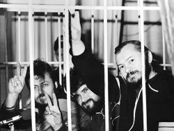 9 decembrie 1993 / Un tribunal ilegal al separatiștilor susținuți de Moscova l-au condamnat la moarte pe Ilie Ilașcu / Alți membri ai grupului au primit ani grei de închisoare