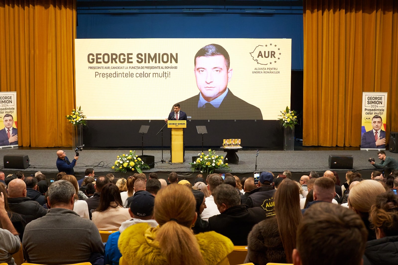 George Send Romani George Simion: